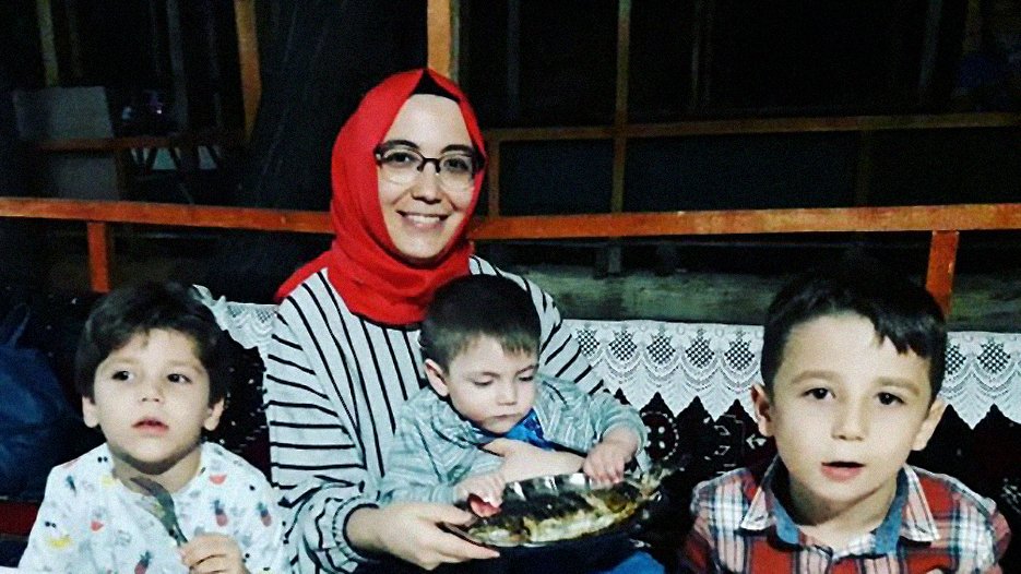 Mother Hatice Akcabay and three children